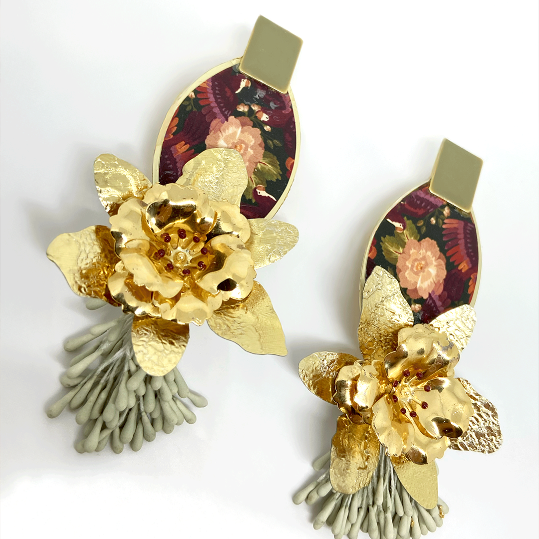 Pendientes en pan de oro de 18 k, acero esmaltado y algodón orgánico | Jardín Sagrado Nuna