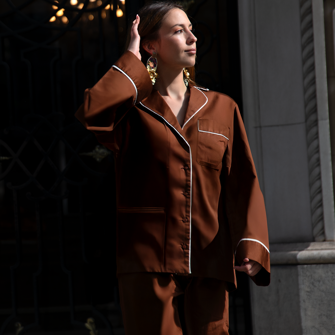 Pendientes en pan de oro de 18 k, acero esmaltado y algodón orgánico | Jardín Sagrado Nuna