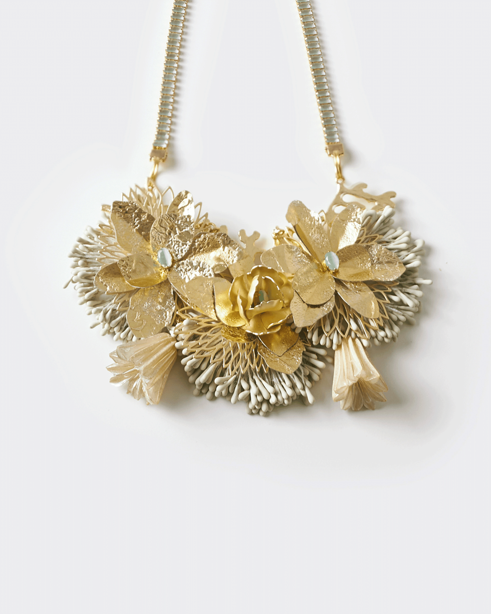 Flowers and Crystals Necklace | Naya Nuna - NUNA - QORI
