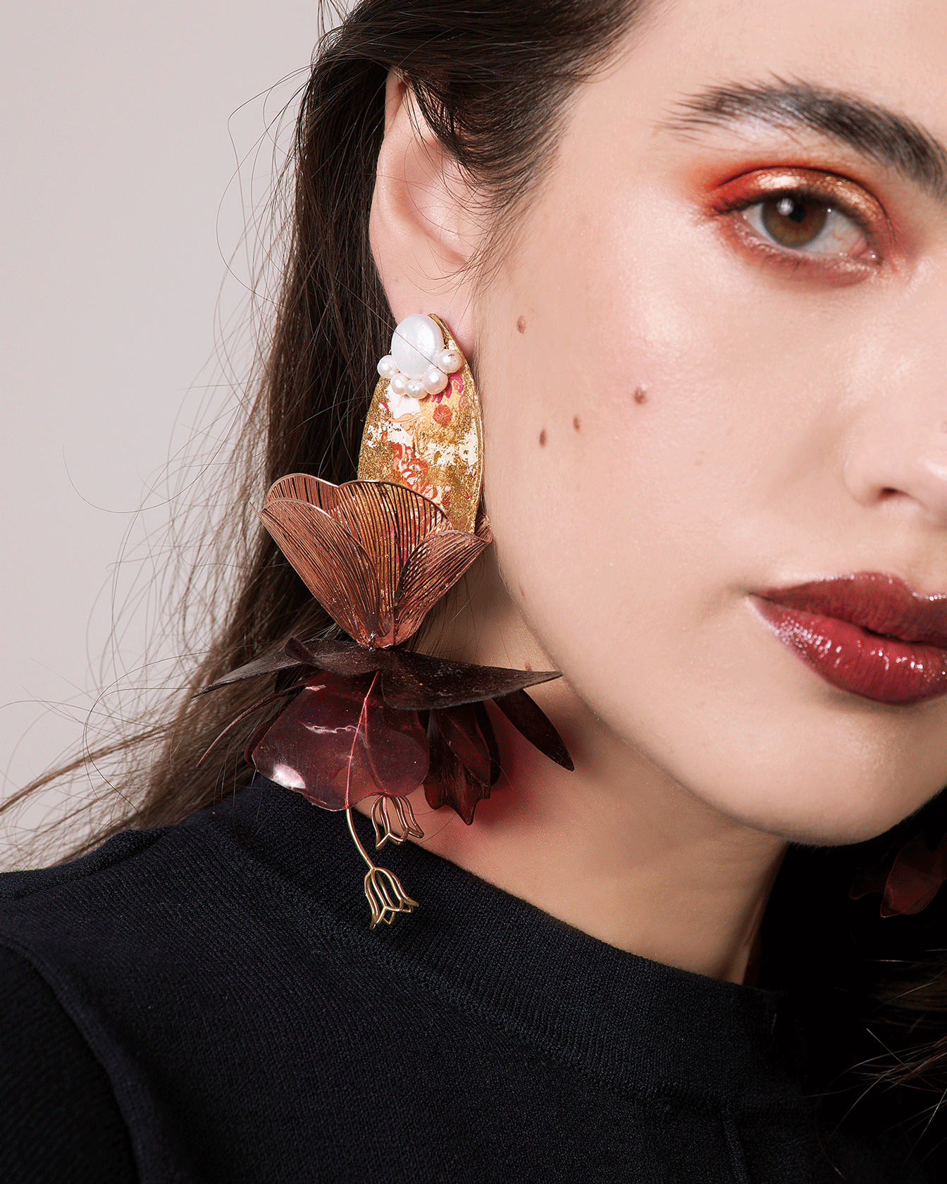 Pearls & Resin Earrings | Scarlet Elegance Nuna - NUNA - QORI