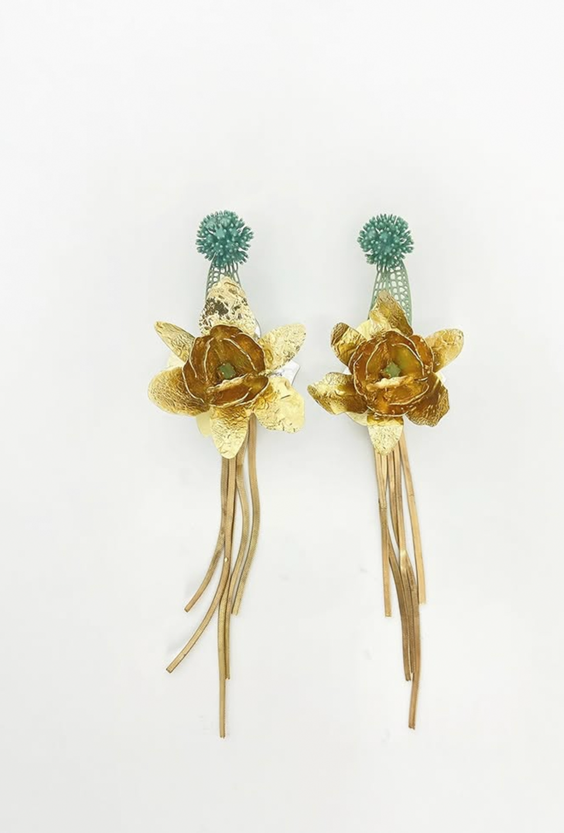 Flor en pan de oro con Cristal Swarovski y esmalte | Quriwasi Nuna