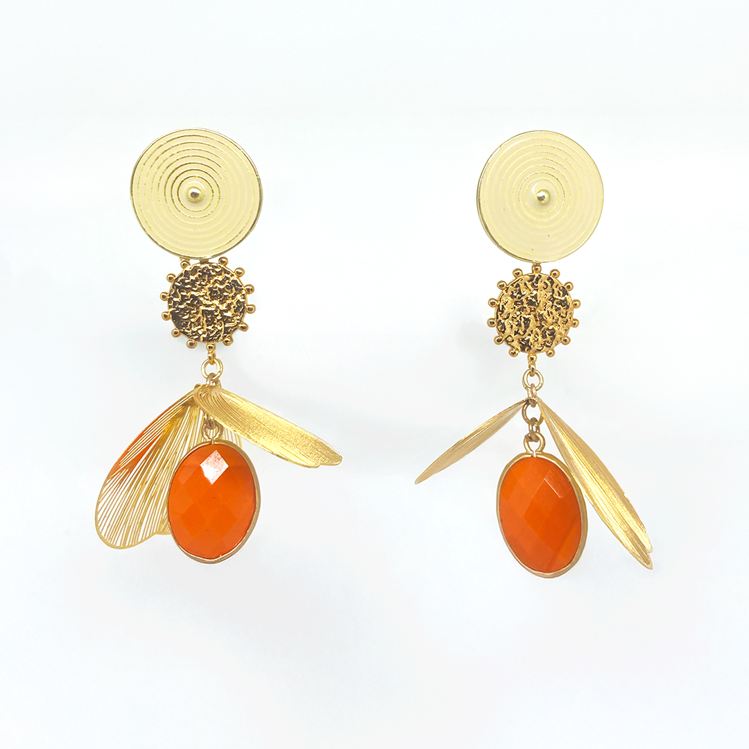 Pendientes en pan de oro de 18 k, acero esmaltado y cuarzo naranja facetado | Qori K’uychi